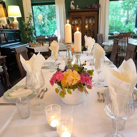 Golf- & Am Alten Deich Hotel 3*