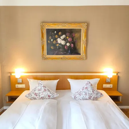 Golf- & Am Alten Deich Hotel 3*