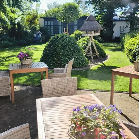 Отель Golf- & Am Alten Deich 3*