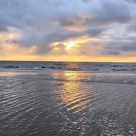 Golf- & Am Alten Deich Warwerort