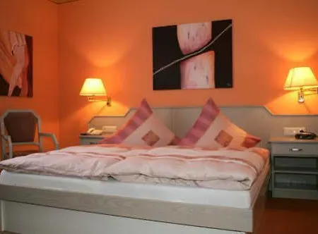 Golf- & Am Alten Deich Hotel 3*