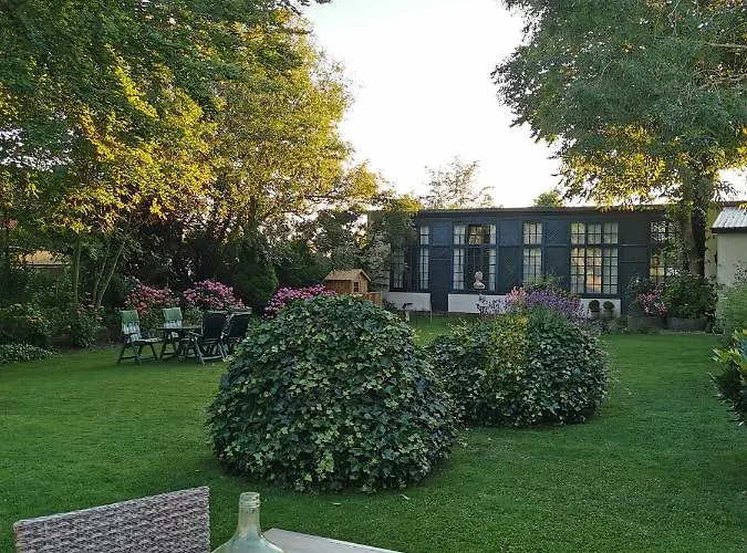 Hotel Golf- & Am Alten Deich Warwerort