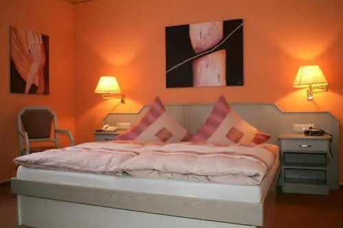 Golf- & Am Alten Deich Hotel 3*